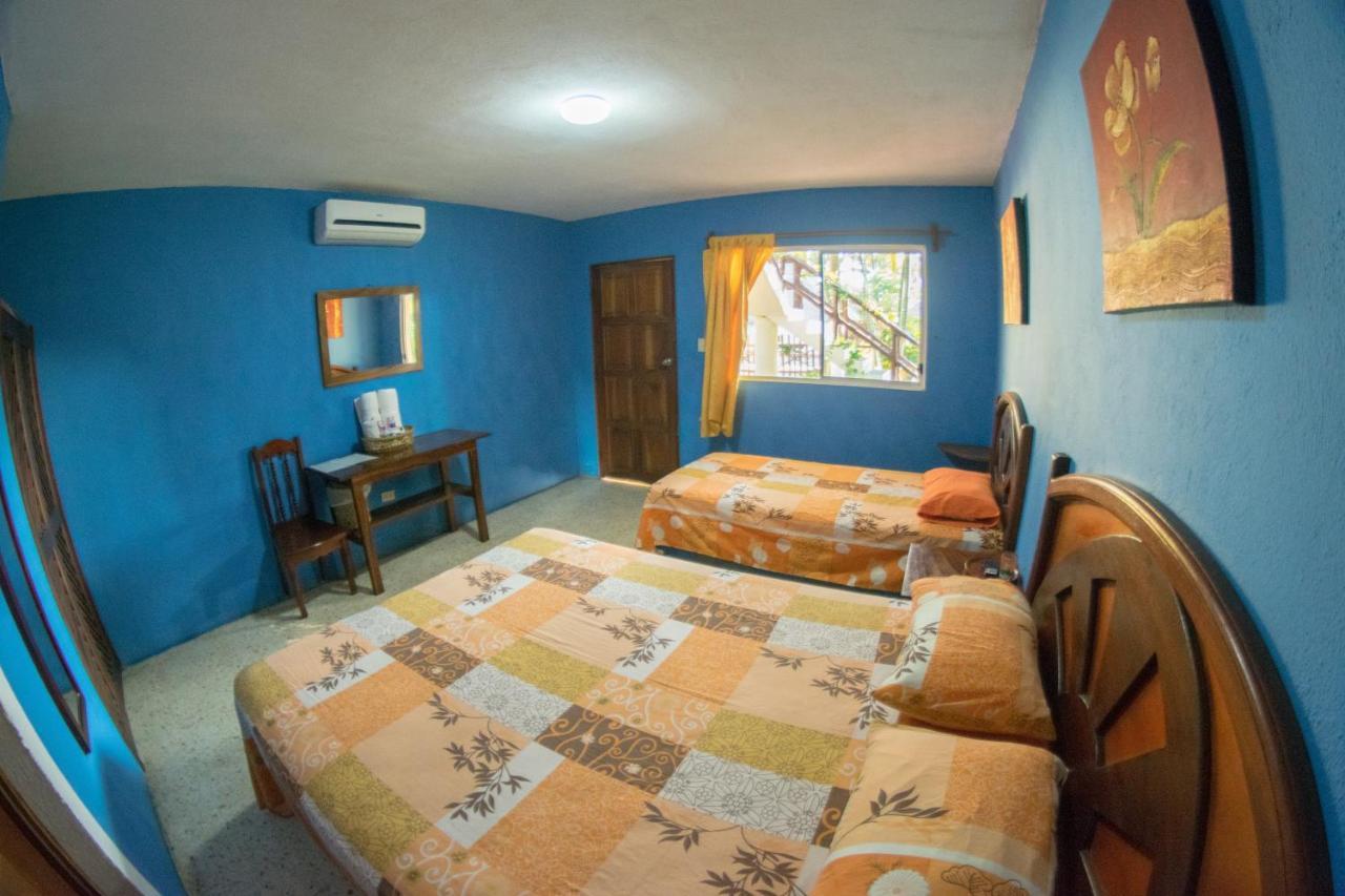 Hotel Cafe Del Sol Monterrico Buitenkant foto