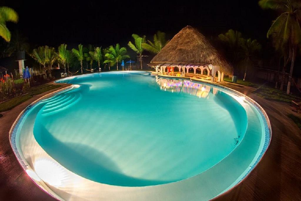 Hotel Cafe Del Sol Monterrico Buitenkant foto
