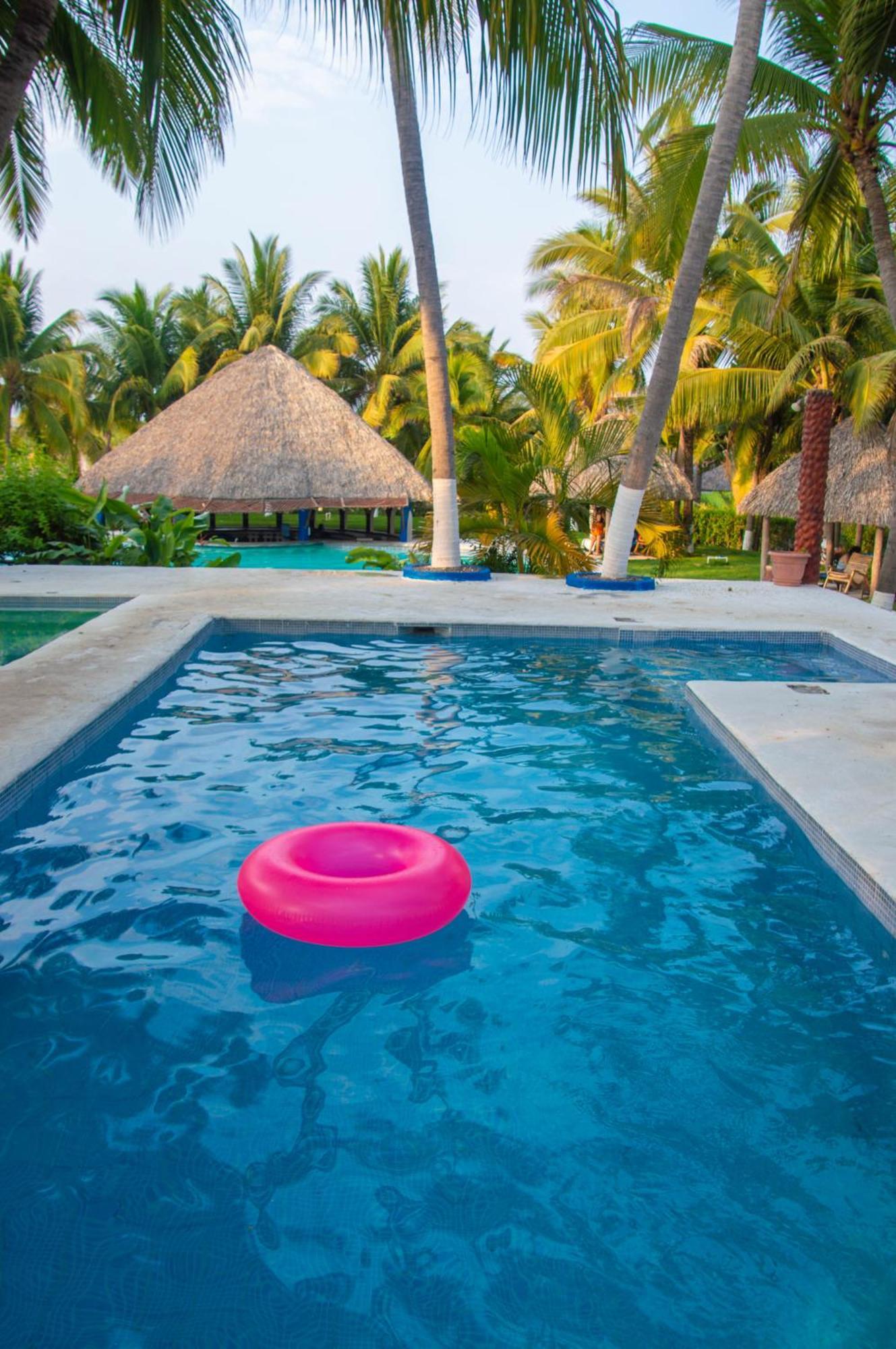 Hotel Cafe Del Sol Monterrico Buitenkant foto