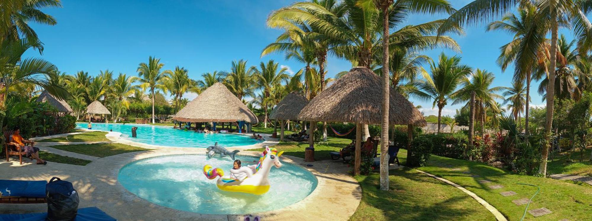Hotel Cafe Del Sol Monterrico Buitenkant foto