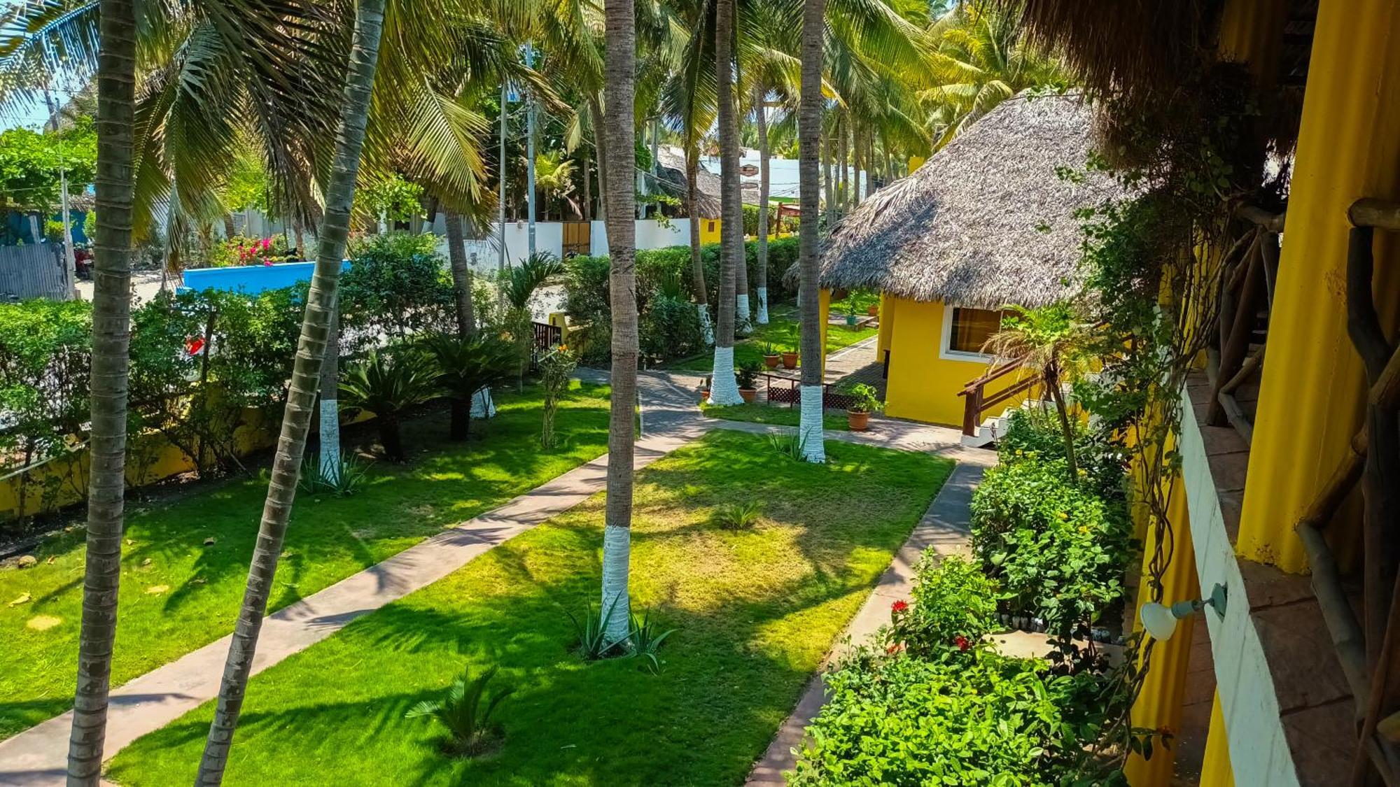 Hotel Cafe Del Sol Monterrico Buitenkant foto