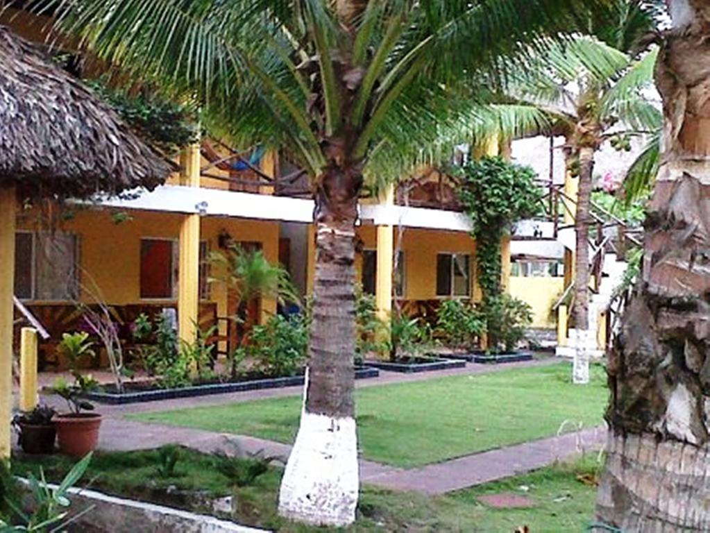 Hotel Cafe Del Sol Monterrico Buitenkant foto