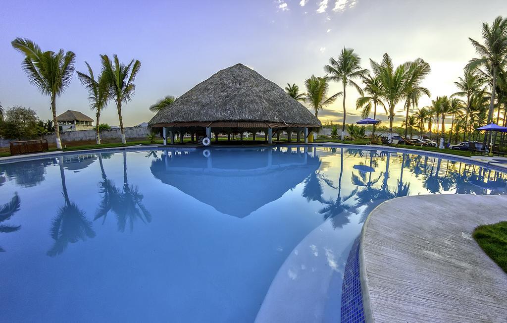 Hotel Cafe Del Sol Monterrico Buitenkant foto