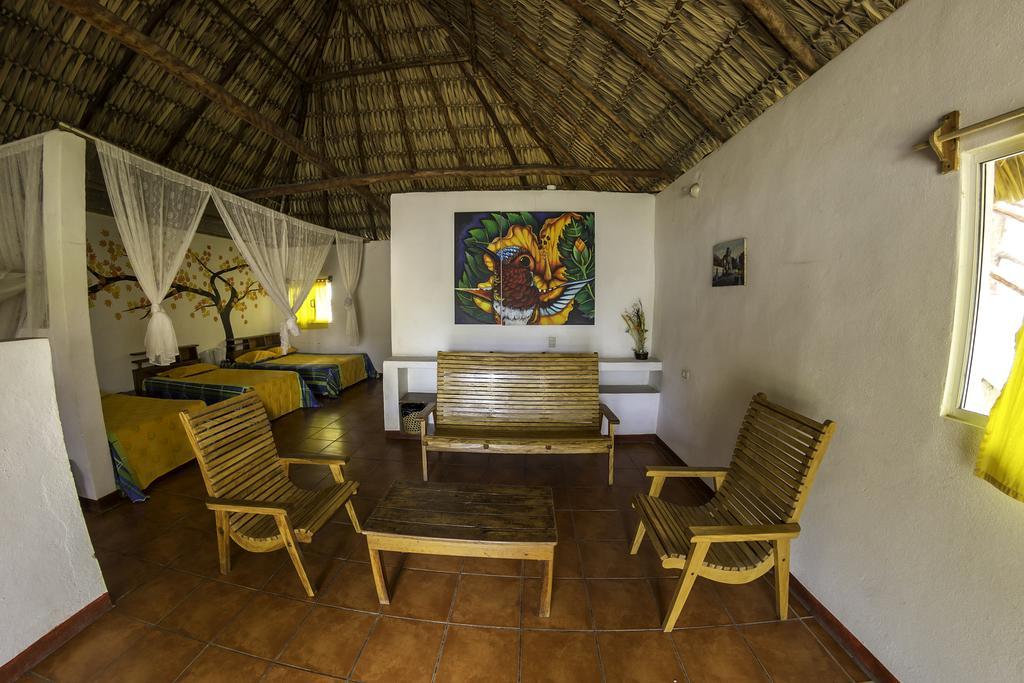 Hotel Cafe Del Sol Monterrico Buitenkant foto