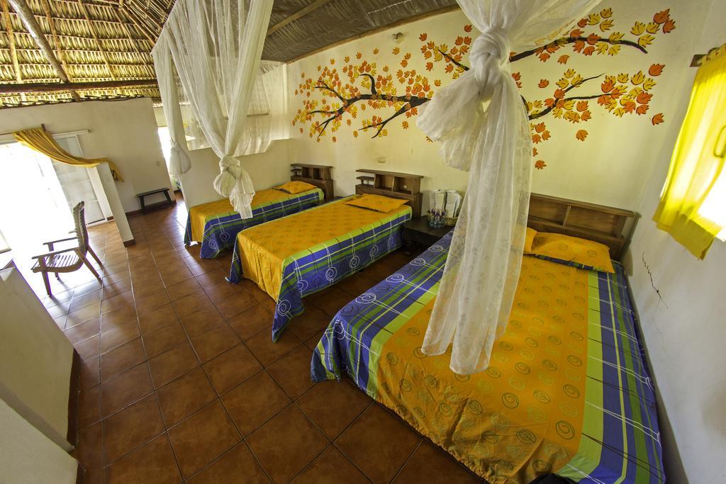 Hotel Cafe Del Sol Monterrico Buitenkant foto