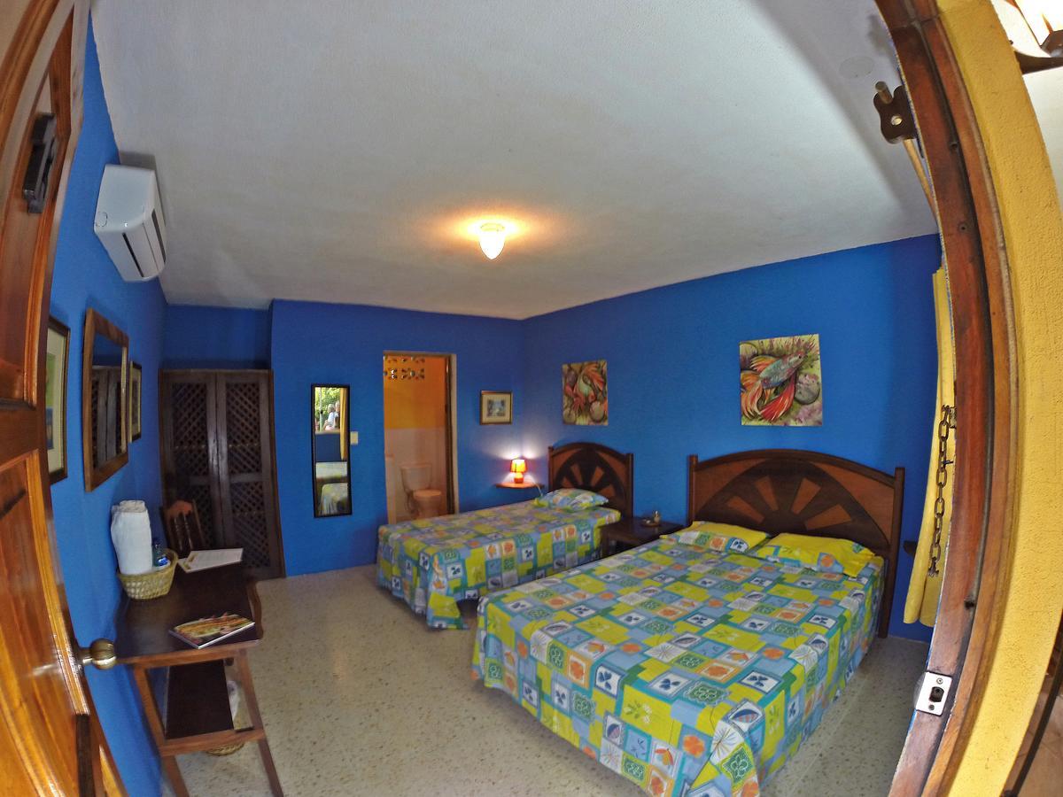 Hotel Cafe Del Sol Monterrico Buitenkant foto